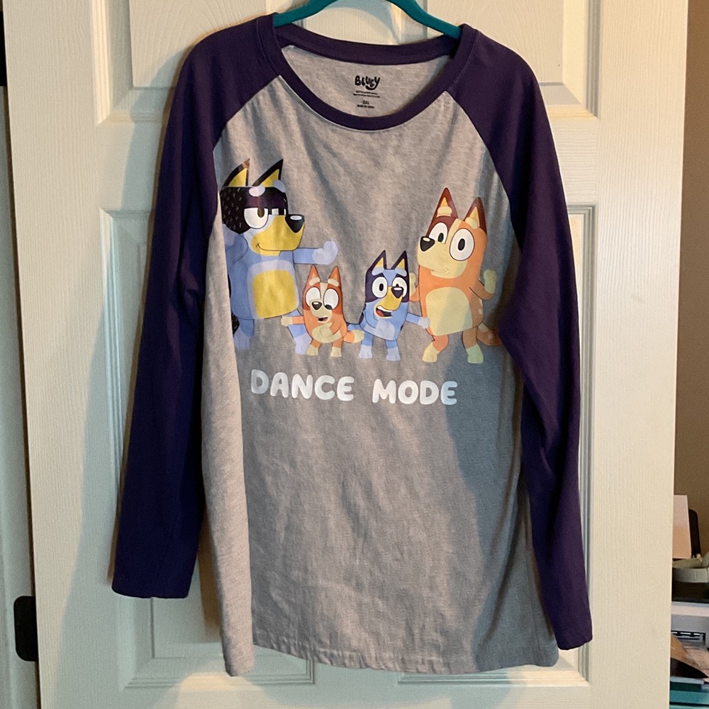 Bluey Adults Long Sleeve Tee - Purple and Gray